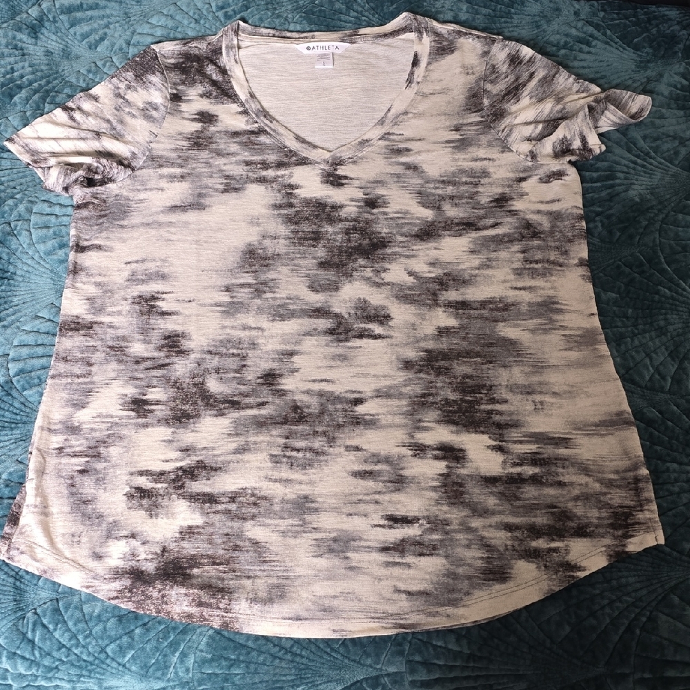 Athleta Breezy Tee